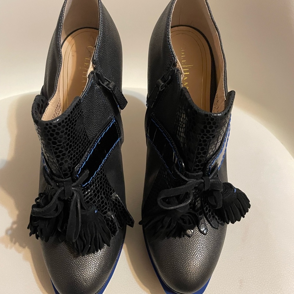 Cole Haan Black Textured Ankle Boots with Blue Trim